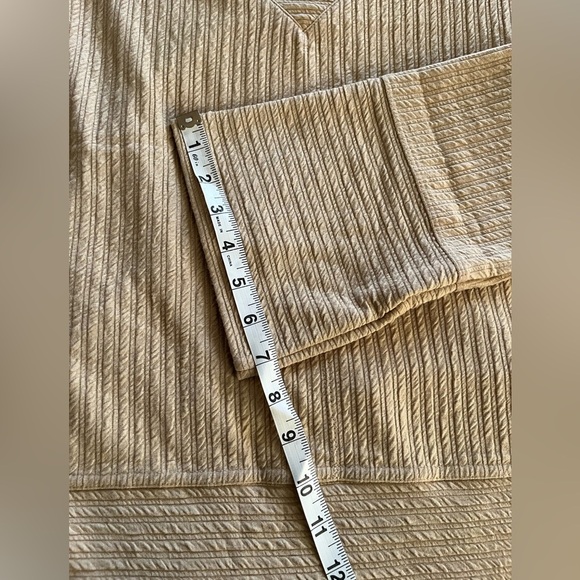 NWT Tahari Sport Viscose blend Pullover Oversized Women’s size small - Picture 13 of 16